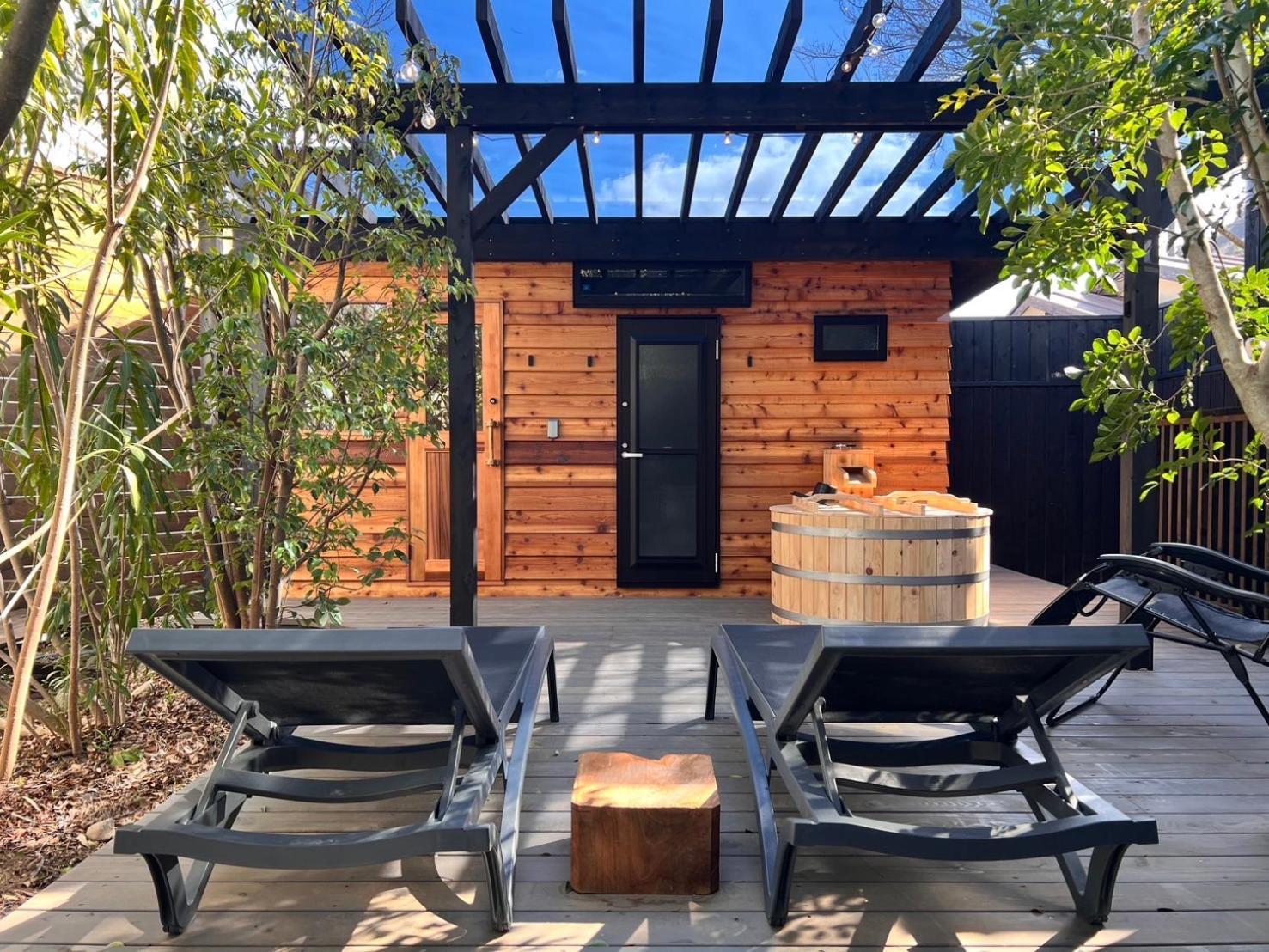 Tiny Base The River House & Trailer